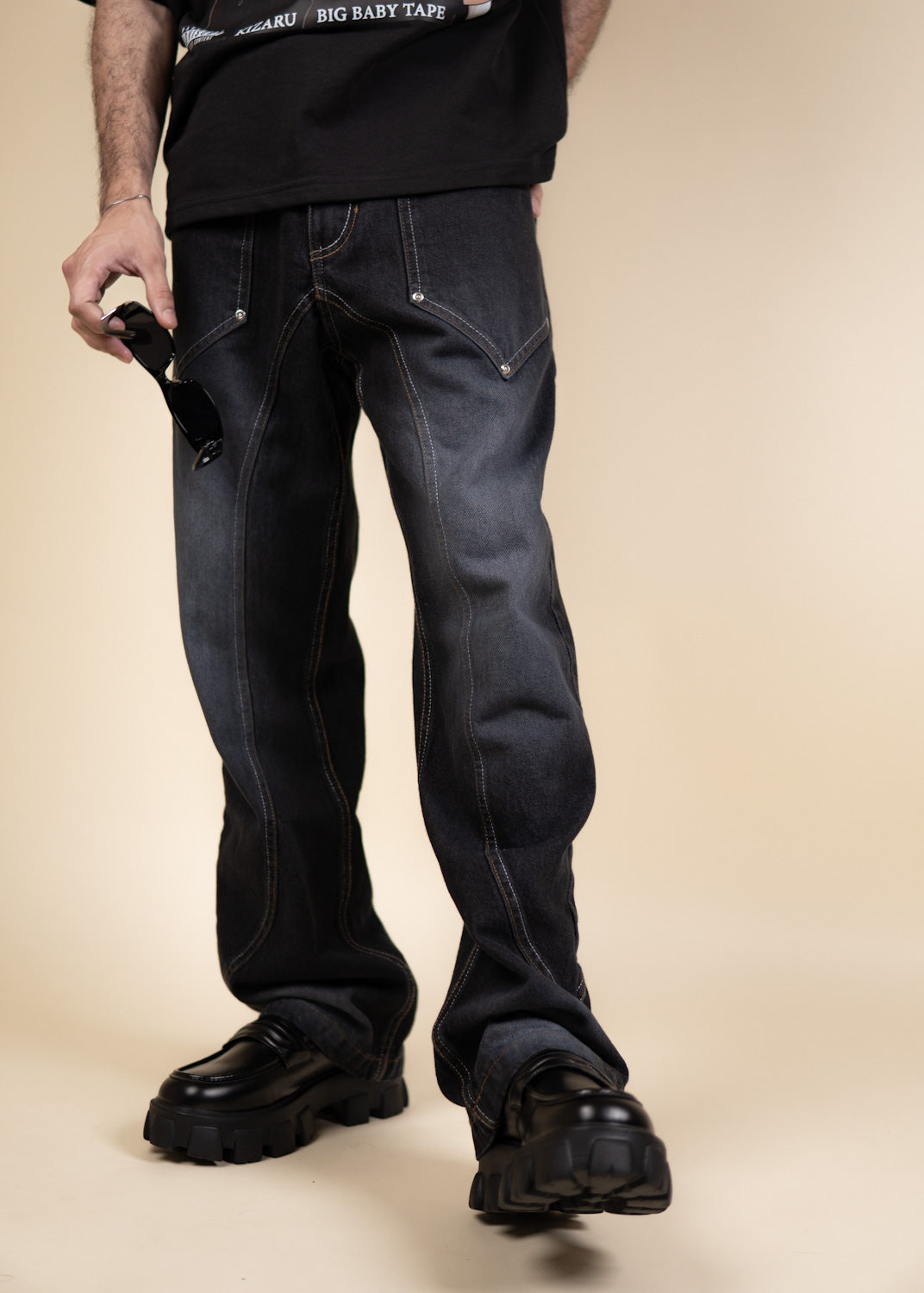 "RETRO FADE JEANS: Deep Indigo Geometric Baggy Denim"
