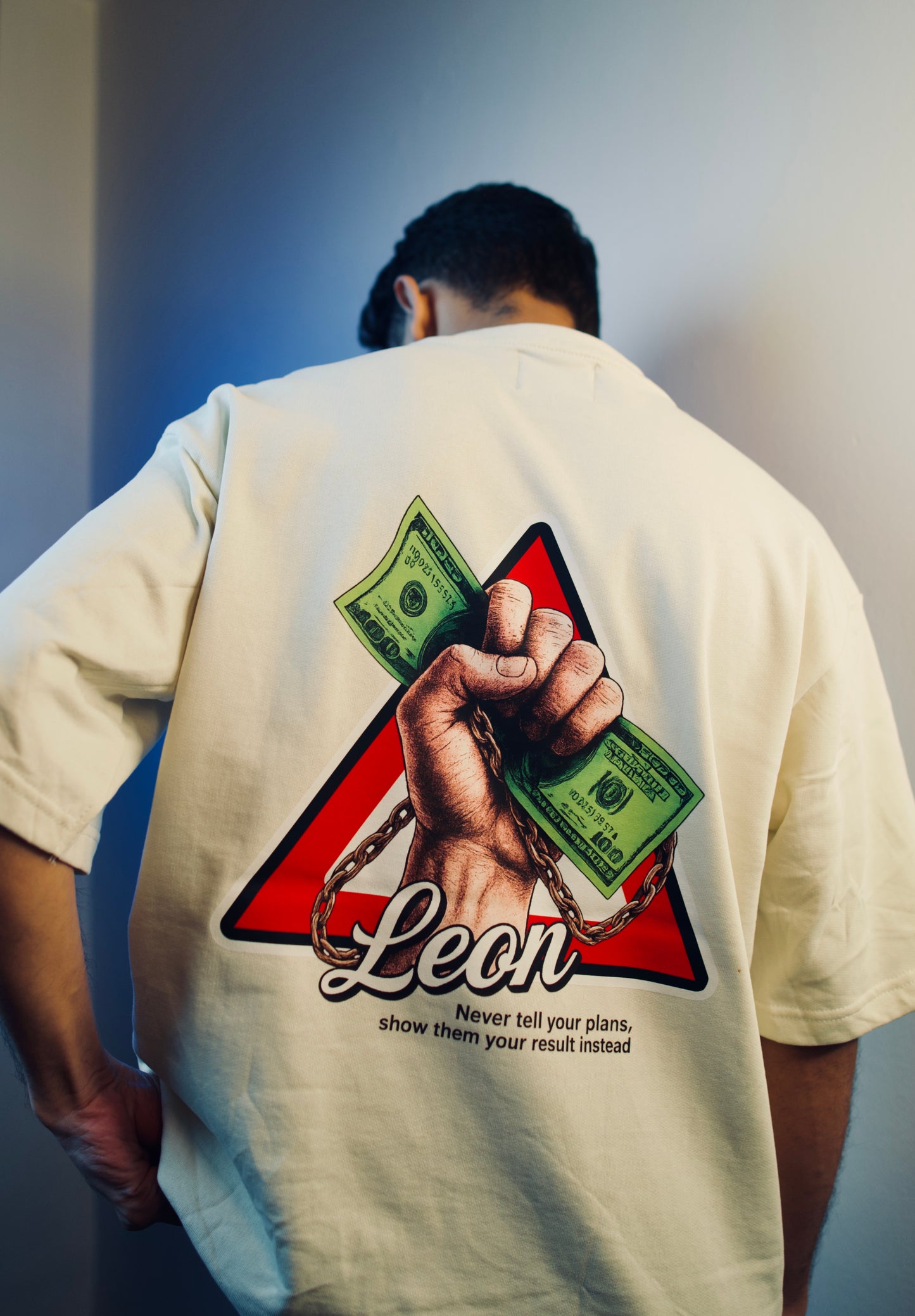 ''LEON'' Oversized Heavyweight Drop Shoulder T-Shirt In Cream.