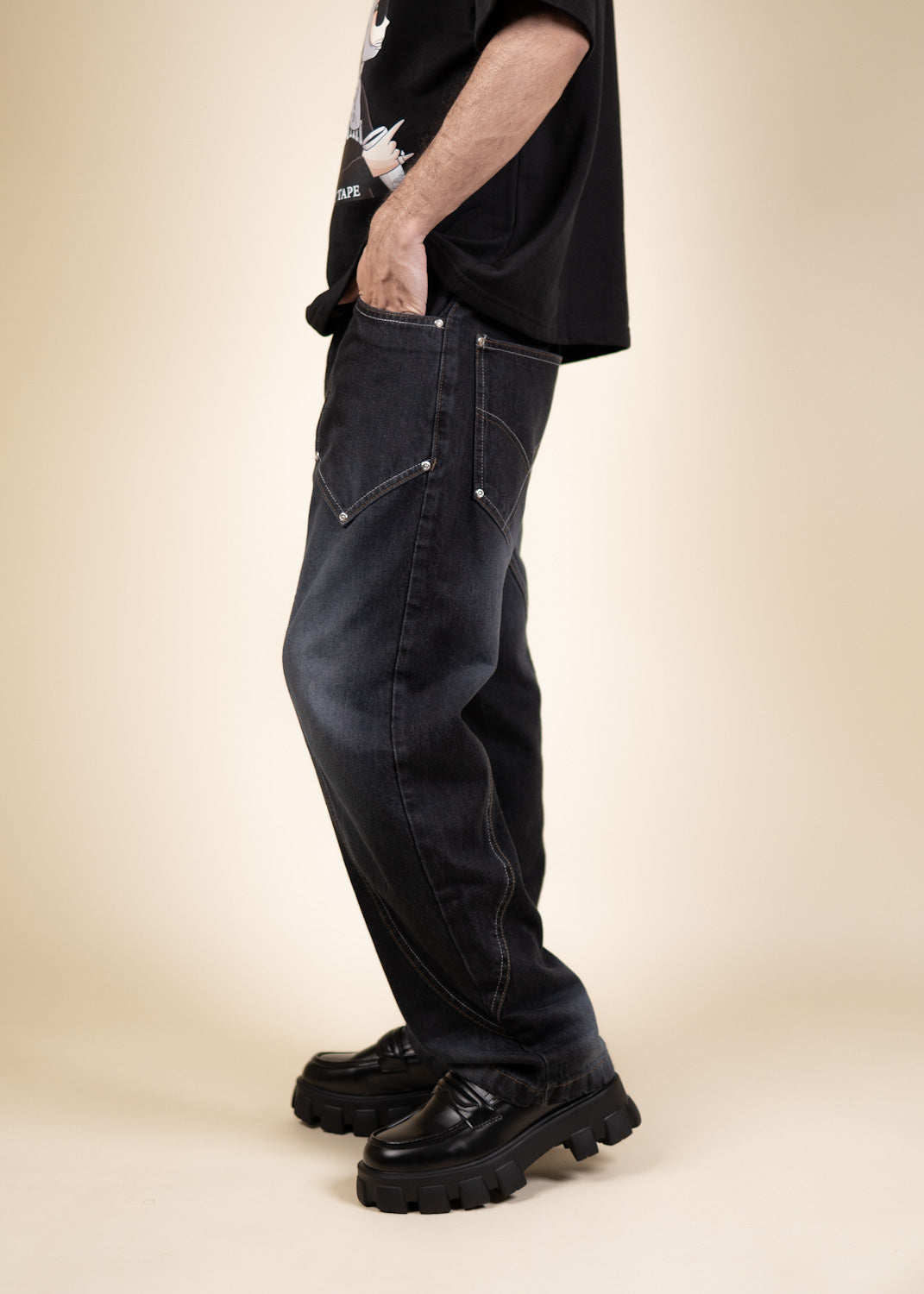 "RETRO FADE JEANS: Deep Indigo Geometric Baggy Denim"