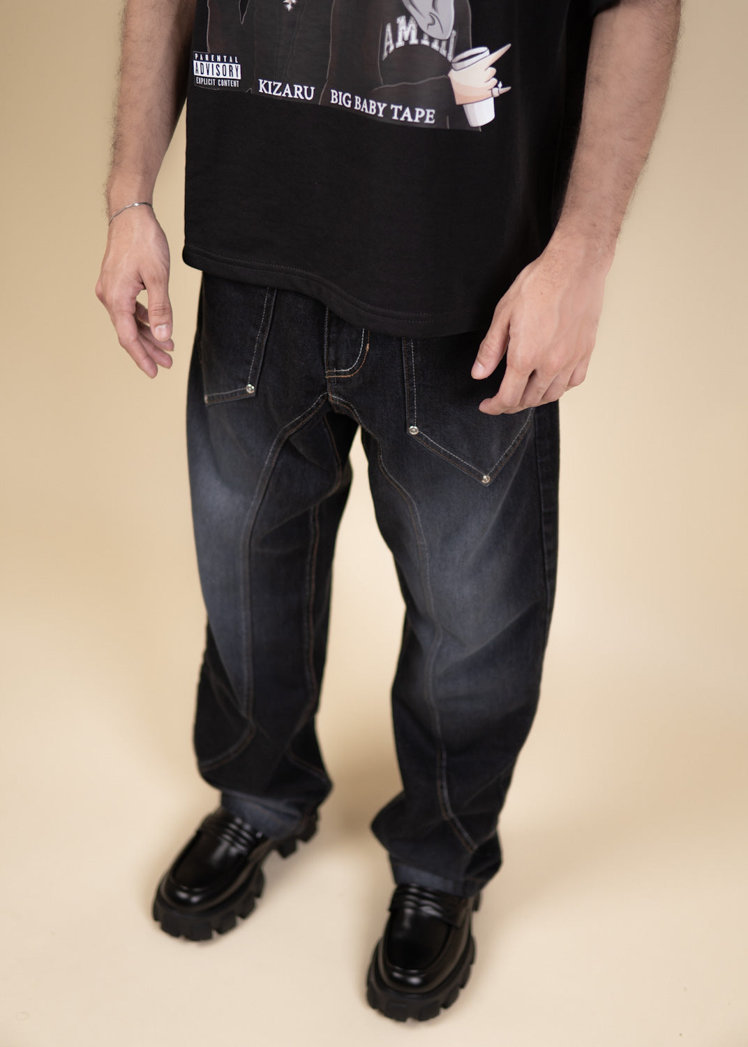 "RETRO FADE JEANS: Deep Indigo Geometric Baggy Denim"