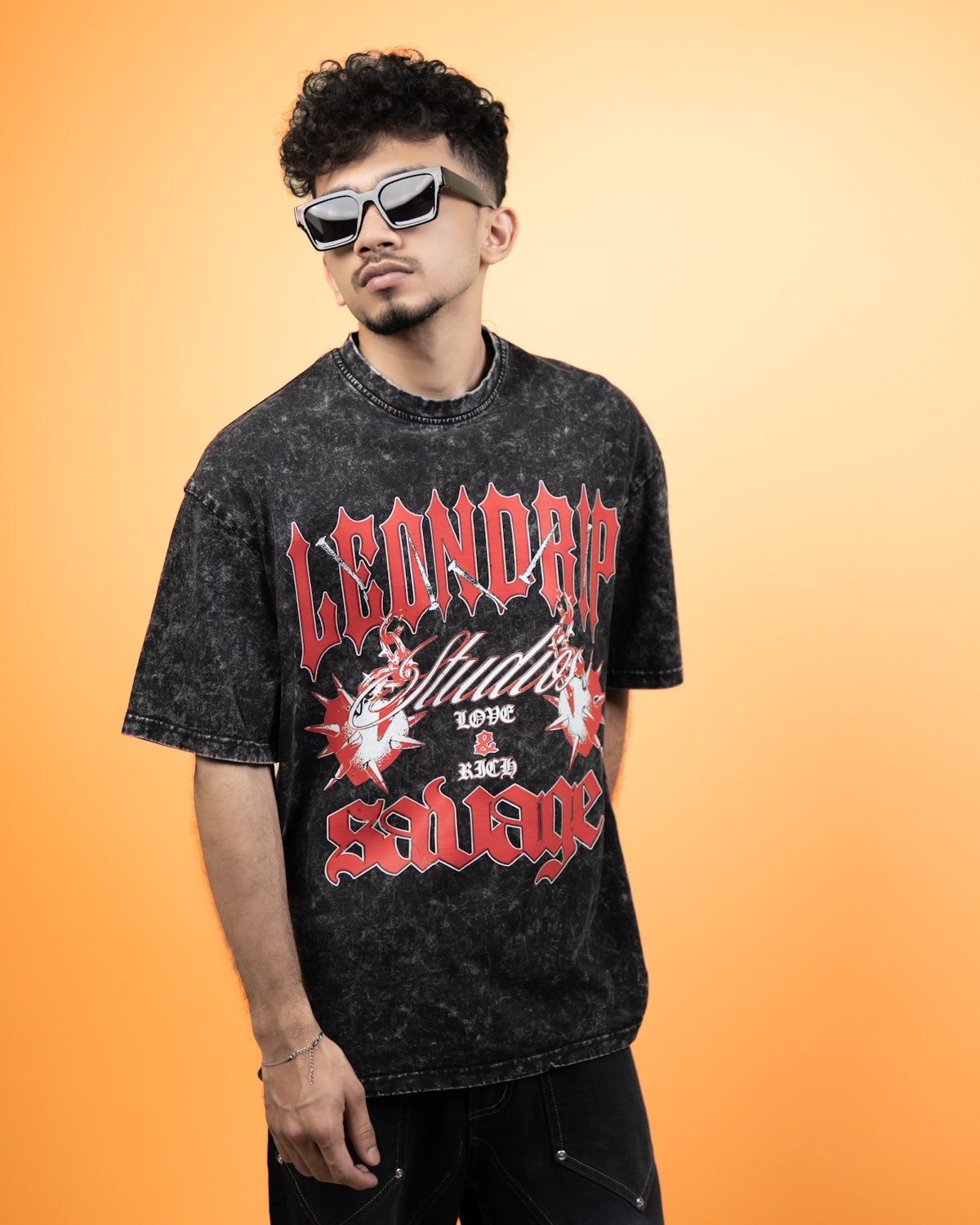 ''LEON DRIP'' Oversized Heavyweight Drop Shoulder T-Shirt In Acid Wash Black.